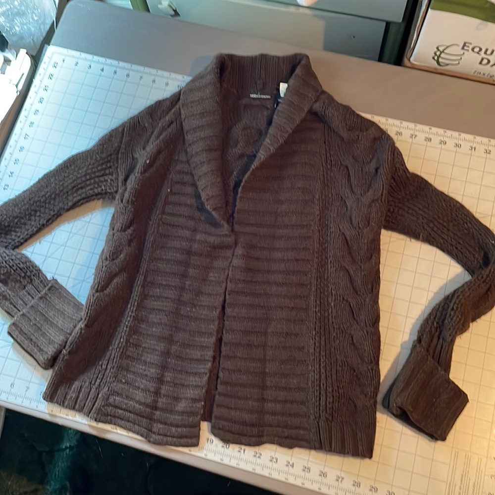 Moda Brand Chocolate Brown Acrylic Wool blend Sweater Cardigan. Size Small